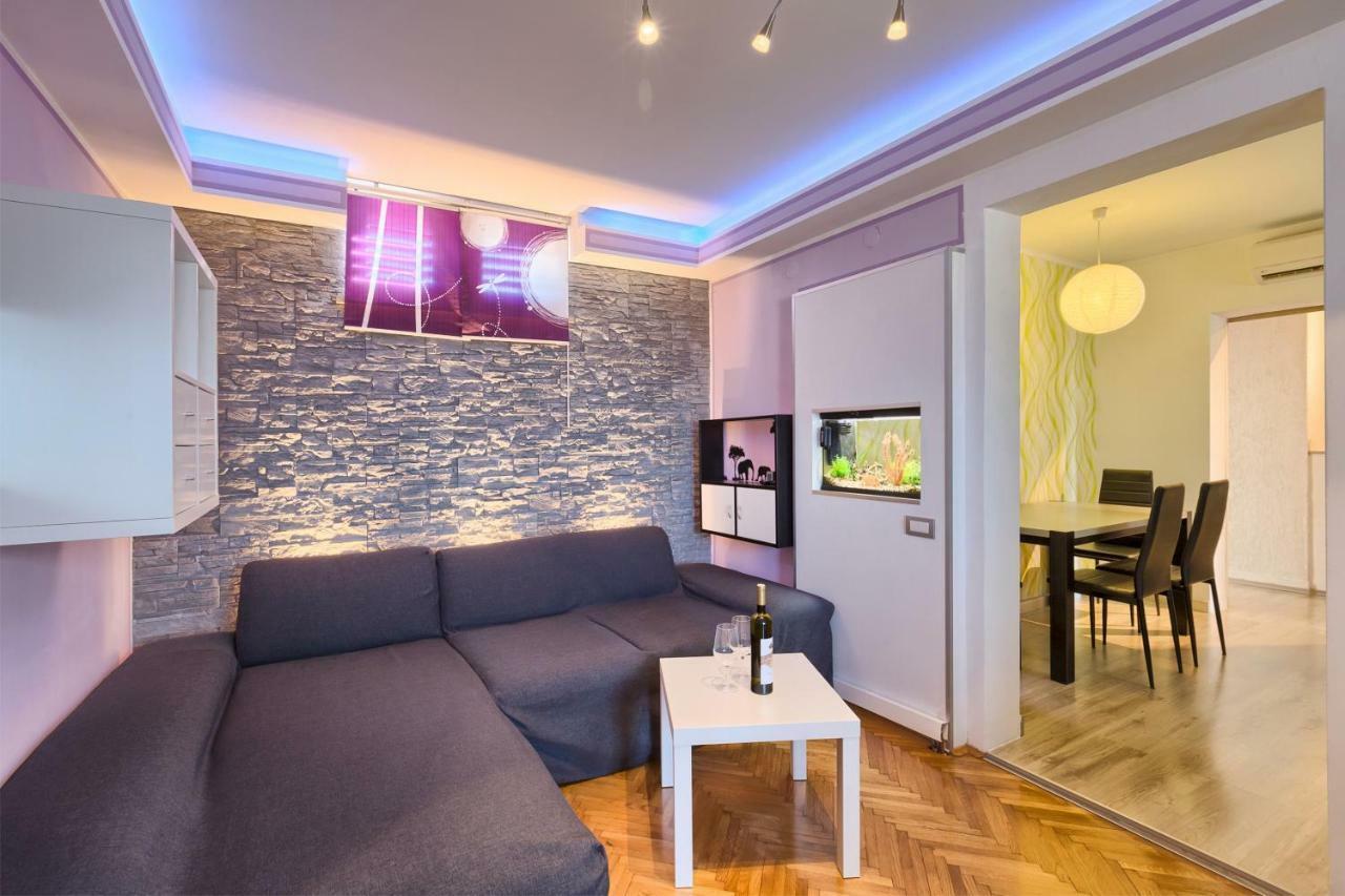 Active Apartment Pula Eksteriør billede